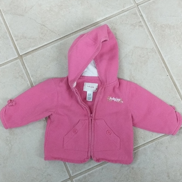 Baby Gap newborn 3-6 m pink sweatshirt, jacket - Picture 1 of 7